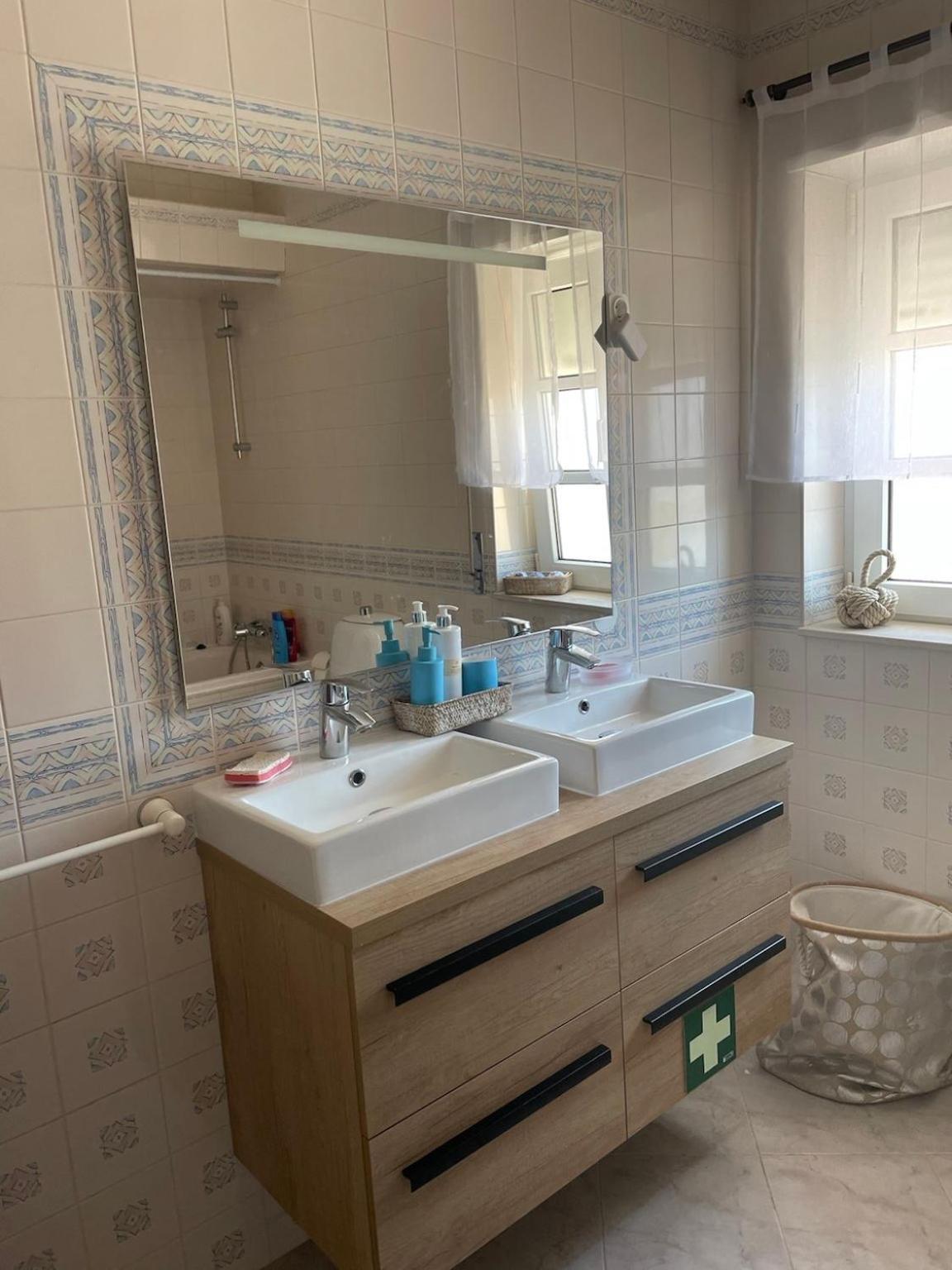 Gafanha da Nazaré Casa Magnolia B&B المظهر الخارجي الصورة